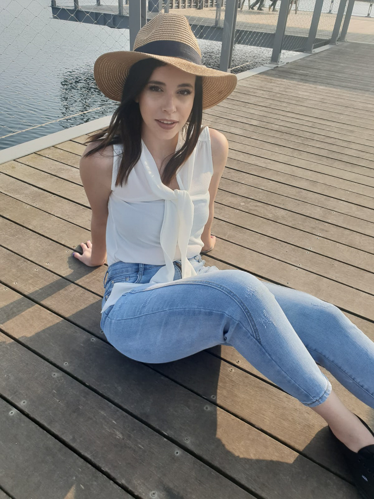 ����� ����� �����